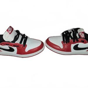 NIKE AIR JORDAN CHICAGO 1 LOWS 2025 KIDS SIZE 1 DEADSTOCK NO BOX